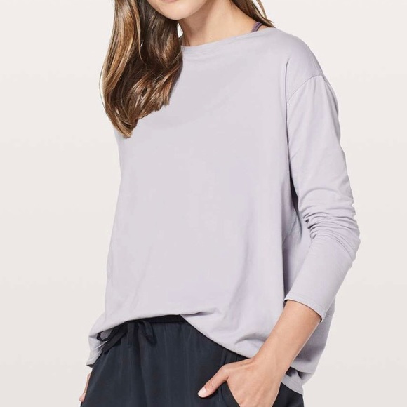 lululemon athletica Tops - Lululemon Womens Back In Action Long Sleeve T Shirt Sz Med? Iced Iris Lavender